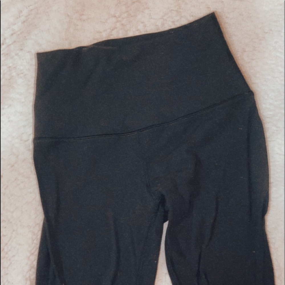 black align lululemon cropped leggings